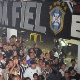 Telão foi instalado na sede da Gaviões da Fiel e torcedores vibraram com empate por 1 a 1 com o Boca Juniors - Reinaldo Canato/Folhapress
