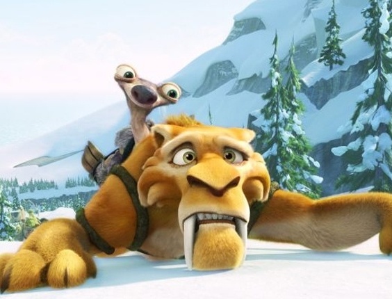 Em "A Era do Gelo 4", Diego tenta não derrapar na neve enquanto carrega um filhote de bicho-preguiça. O filme será exibido em 3D  - Divulgação