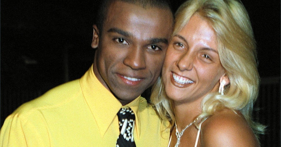O cantor Alexandre Pires e a dançarina Carla Perez formaram um dos casais 20 da década de 90