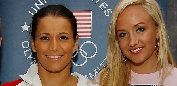 Aposentada, Alicia Sacramone (e) se junta a Nastia Liukin (d) e Shawn Johnson - Mike Stobe/Getty Images