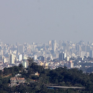Poluição cobre a cidade de São Paulo em julho - Luis Moura/AE/AE