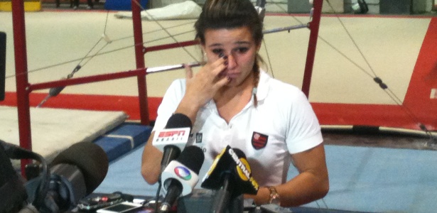 Jade Barbosa chora ao falar de sonho olímpico: 'esperança é a última que morre'