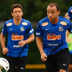 Léo não enfrenta o Grêmio, domingo, em Porto Alegre, pela 27ª rodada do Campeonato Brasileiro - Divulgação/Santos FC