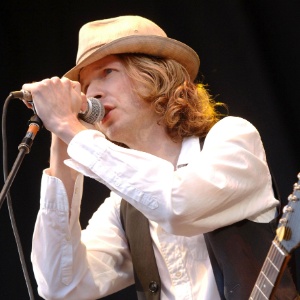 Três músicas inéditas de Beck fazem parte da trilha sonora de "Sound Shapes" - Brainpix
