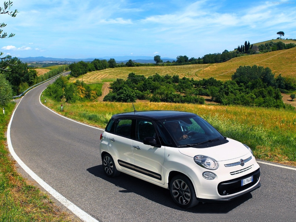 Dentre os novos modelos que virão da plataforma do 500L está o SUV compacto 500X, mostrado no mesmo evento de lançamento - Divulgação