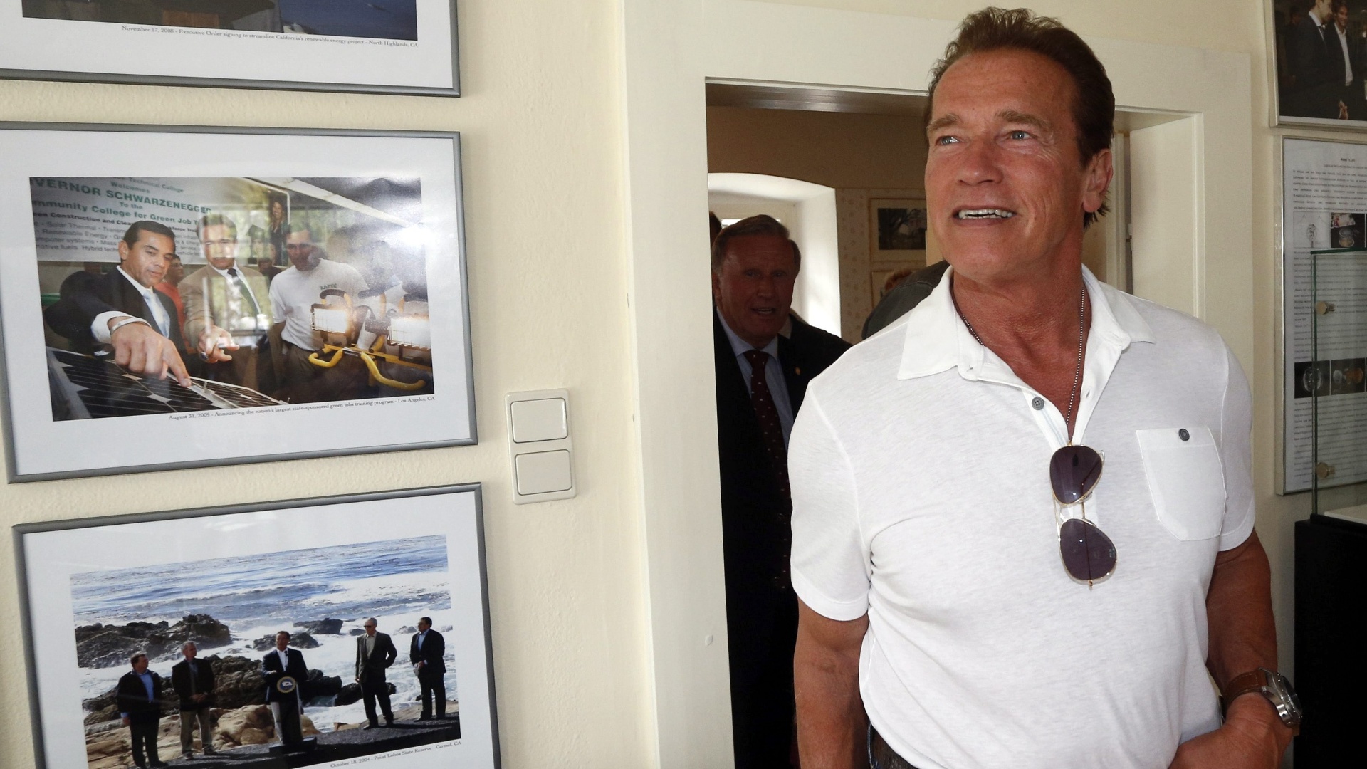 Imagens de filmes de Schwazenegger estão expostas em museu com homenagens ao ator na Áustria (4/7/12) - EFE/Markus Leodolter