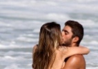 Luana Piovani troca beijos com o marido em praia do Rio - AgNews