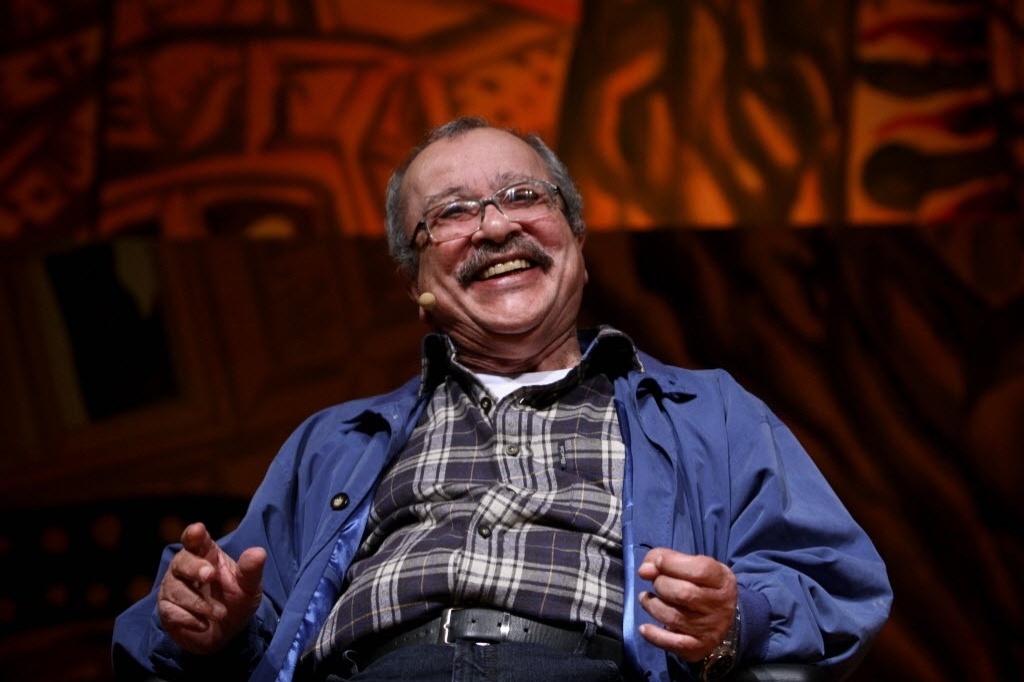 O escritor João Ubaldo Ribeiro durante a mesa "Alegorias da Ilha Brasil", na 9° edição da Flip (Festa Literária Internacional de Paraty) (9/7/11) - Leticia Moreira/Folhapress