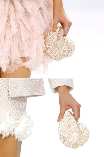 Bolsa Chanel em formato de concha - Divulgação