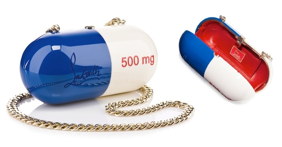 Bolsa Christian Louboutin em formato de pílula - Divulgação