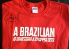 Pizzaria de Sonnen vende camisetas com indireta a Anderson e 'depilação brasileira'