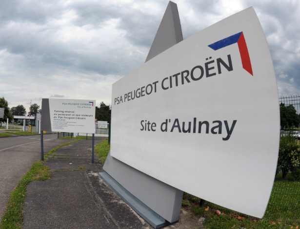 Sede do grupo em Aulnay, próximo a Paris, será fechada até 2014; Rennes também terá cortes - AFP