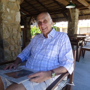 O escritor Zuenir Ventura, amigo de Oscar Niemeyer - Mariane Zendron/UOL