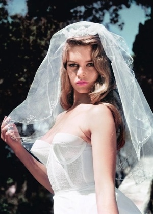 A atriz Brigitte Bardot afirmou em entrevista ter "mais colhões que muitos homens"