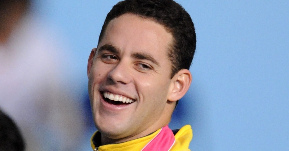 Thiago Pereira sorri após vencer os 200 m medley no Pan de Guadalajara (19/10/2011)