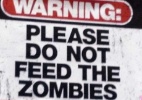 Comic-con avisa aos visitantes: "não alimentem os zumbis"; veja fotos - Estefani Medeiros/UOL