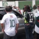 Torcedores do Palmeiras protestam contra Globo em festa pelo título da Copa do Brasil