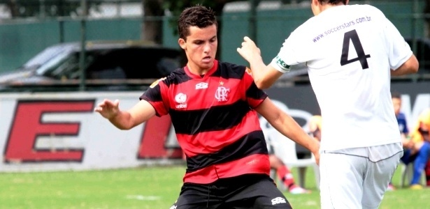 Jovem Jean Chera teve poucas chances no Flamengo e deixou o clube no fim deste ano - Fla Imagem/Divulgação