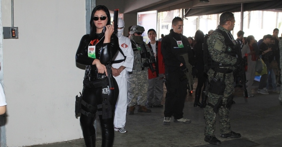 Moça se fantasia para participar do World Cosplay Summit 2012, em São Paulo (14/7/12) - Shin Shikuma/UOL