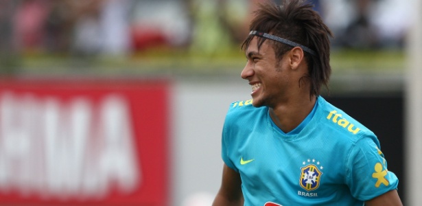 Neymar se diverte durante treino da seleção olímpica no Rio de Janeiro - Mowa Sports