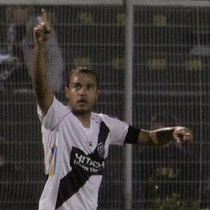 Artilheiro da Ponte na Série A, com 7 gols, Roger é um dos desfalques da equipe diante do Sport - GUSTAVO MAGNUSSON/FOTOARENA/AE