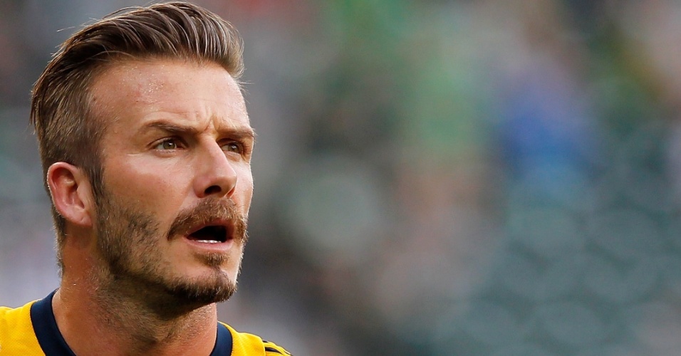 15.jul.2012 - O jogador inglês David Beckham, do time Los Angeles Galaxy, se aquece para disputa na cidade de Portland, no Oregon (Estados Unidos)