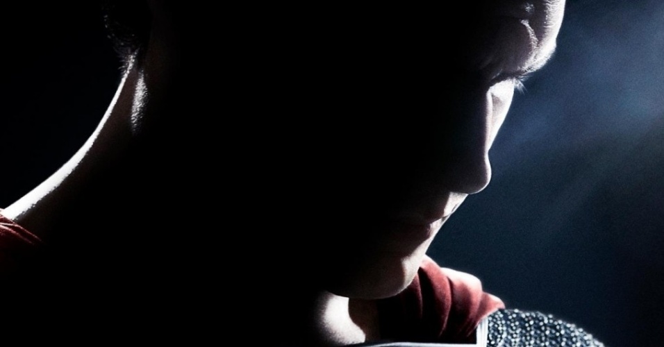 Além de Cavill, estão no elenco de "Superman - O Homem de Aço" Russell Crowe, Kevin Costner e Amy Adams, entre outros. O pôster acima foi divulgado na Comic-Con 2012 - Divulgação