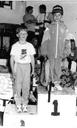 Aos sete anos, Marcel recebe prêmio em sua primeira disputa de campeonato