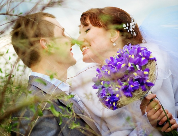 Escolha as flores do buquê de acordo com a estação em que o casamento será realizado - Thinkstock