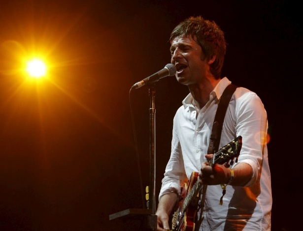 Noel Gallagher se apresenta no Festival Internacional de Benicassim, em Castellón, na Espanha (14/7/12) - Efe
