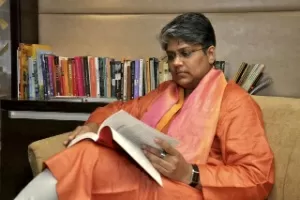 A ativista Shobhna Kumar, criadora da editora Queer Ink, voltada para o público gay (14/7/12) - EFE