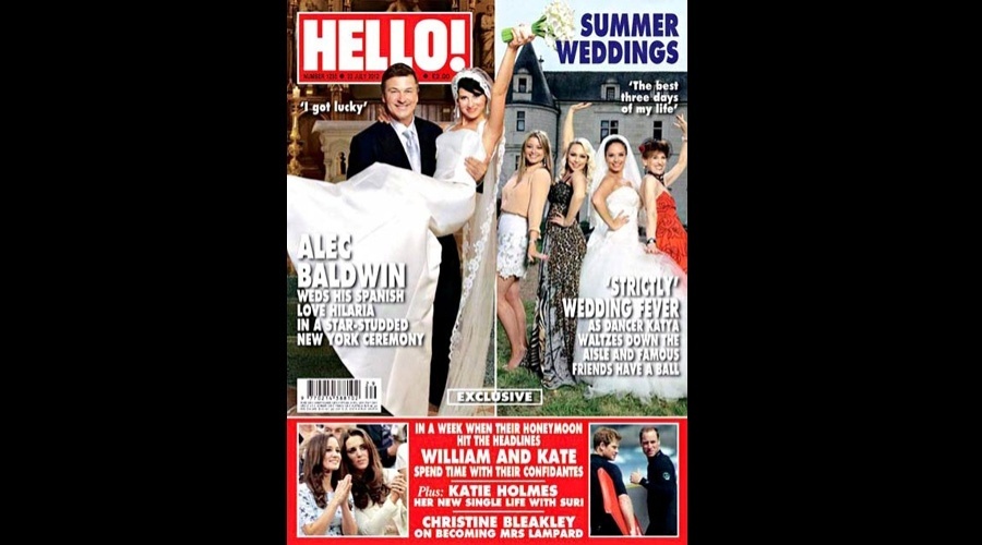 A revista "Hello" divulgou em sua capa fotos do casamento de Alec Baldwin com Hilaria Baldwin (18/7/12)