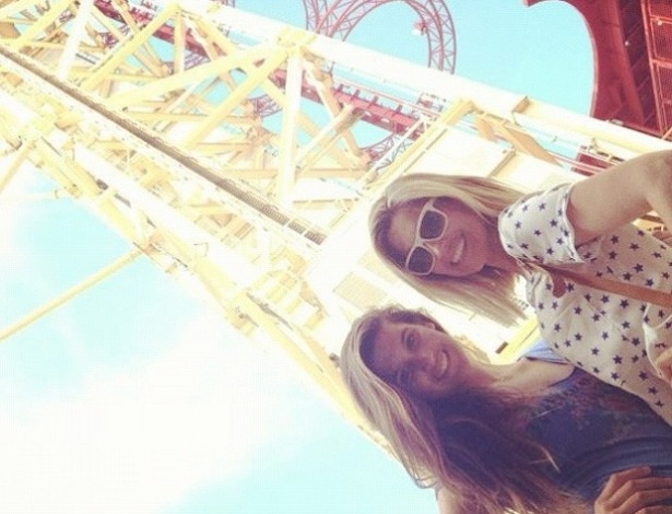 Flávia Alessandra postou foto com a filha Giulia em seu Instagram (18/7/12)