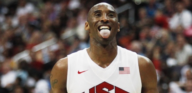 Kobe Bryant mostra bom humor dentro e fora de quadra na ida à Olimpíada de Londres-2012