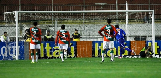Cruzeiro iniciou a reação em São Paulo ao vencer a Portuguesa por 2 a 0, no Canindé - Leandro Moraes/UOL