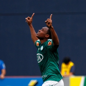 Atacante Obina trabalhou com o técnico Jorginho em sua primeira passagem pelo Palmeiras - Almeida Rocha/Folhapress
