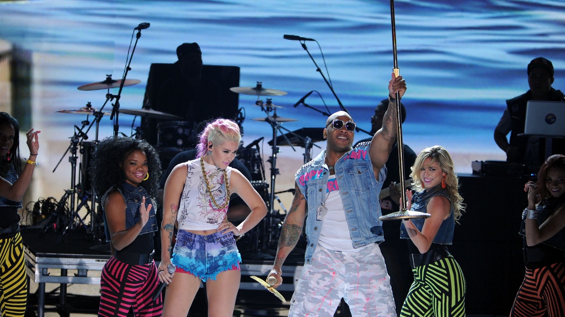 O rapper Flo Rida se apresentou no Teen Choice Awards, ocorrido neste domingo, em Los Angeles (22/7/12) - Getty Images