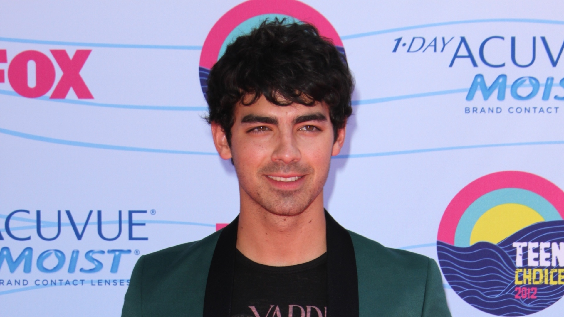 Cantor Joe Jonas participa da premiação Teen Choice Awards, em Los Angeles (22/7/12) - Brainpix