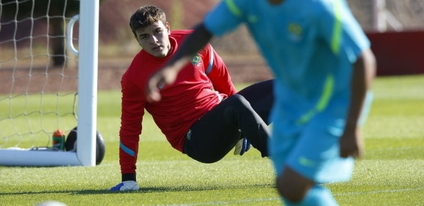 Gabriel, goleiro da seleção brasileira, participa de treinamento da seleção em Saint Albans