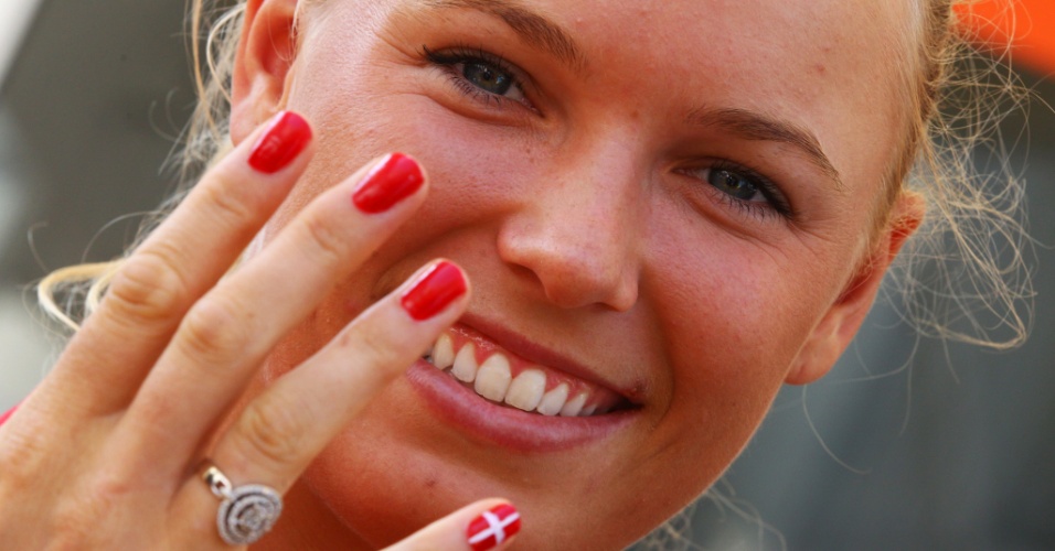 Outra dinamarquesa que entrou na onda das unhas patriotas foi a ex-líder do ranking mundial de tênis, Caroline Wozniacki