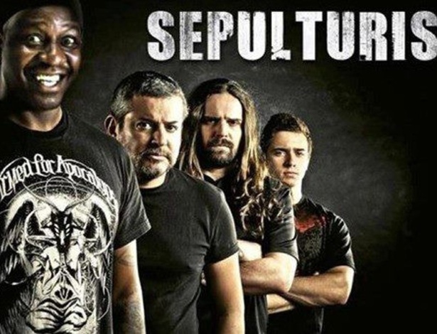 Mussum à frente do Sepulturis, sua bandis de metalis - Reprodução