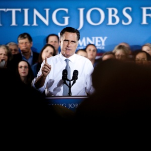 Romney discursa em evento de campanha na Virgínia - Max Whittaker/The New York Times