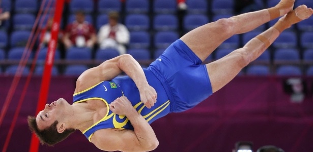 Diego Hypólito em ação nas Olimpíadas de Londres; ginasta brasileiro será operado - AFP PHOTO / THOMAS COEX