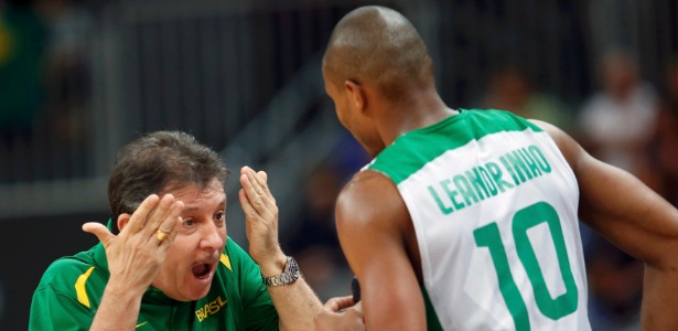 Técnico Ruben Magnano viu Leandrinho nervoso na estreia brasileira nos Jogos