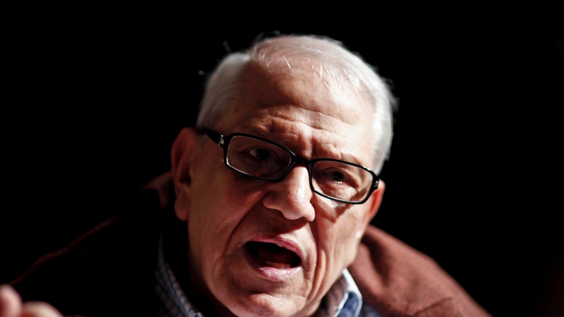 Ary Toledo chega ao auditório do MIS (Museu da Imagem e do Som) para dar entrevista ao UOL (25/7/12) - Leandro Moraes/UOL