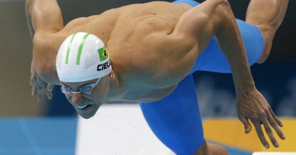 Cesar Cielo mergulha para nadar a semifinal dos 100 m livre (31/07/2012)