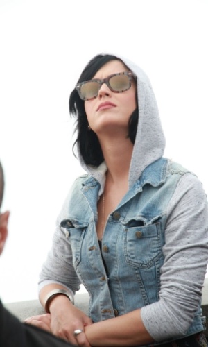 Katy Perry visitou o Cristo Redentor, ponto turístico do Rio de Janeiro (31/7/12). A cantora está na cidade para divulgar o filme "Part of Me"