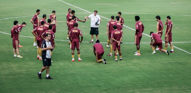 Sob efeito do adiamento do jogo com Flamengo, Cuca comanda treino para atleticanos - Bruno Cantini/Site do Atlético-MG