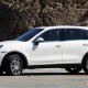 Quebra de paradigmas: os puristas não queriam um SUV da Porsche; nem um sedã. Cayenne (foto) e Panamera são sucesso de vendas e, agora que fazem parte da VW, contribuem para o lucro do grupo; em breve será lançado o Porsche Macan, um SUV ainda menor - Murilo Góes/UOL