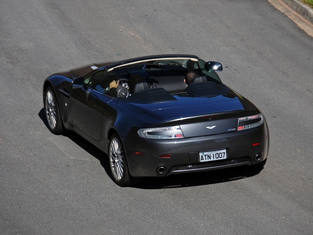 Aston Martin Vantage V8 Roadster - Murilo Góes/UOL